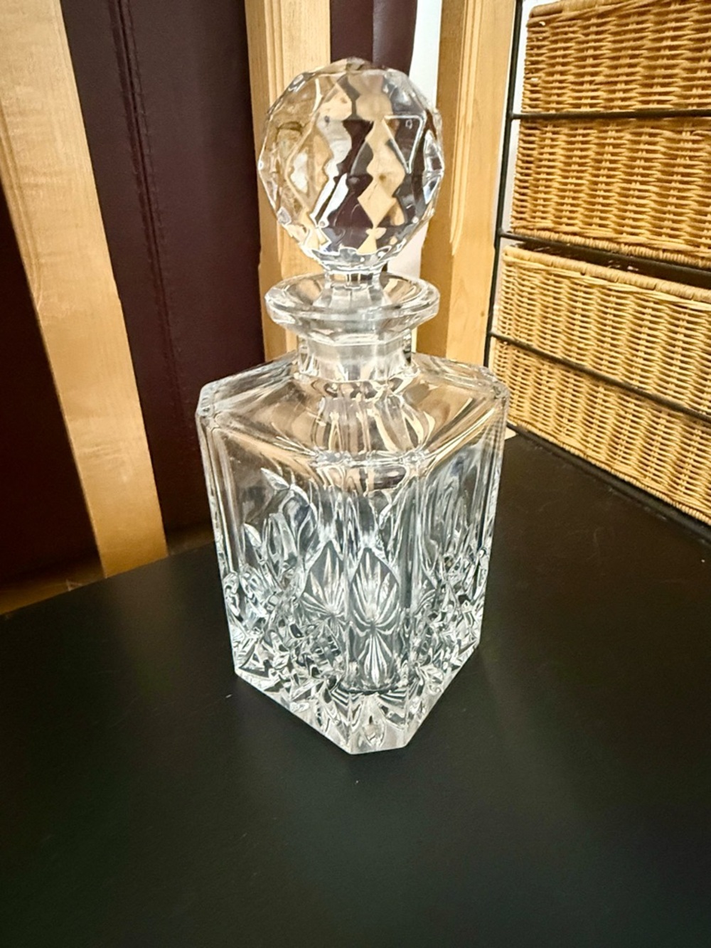 Stunning Bohemia Crystal Brixton Whiskey Decanter - 800ml, Czech Republic - Picture 2 of 4